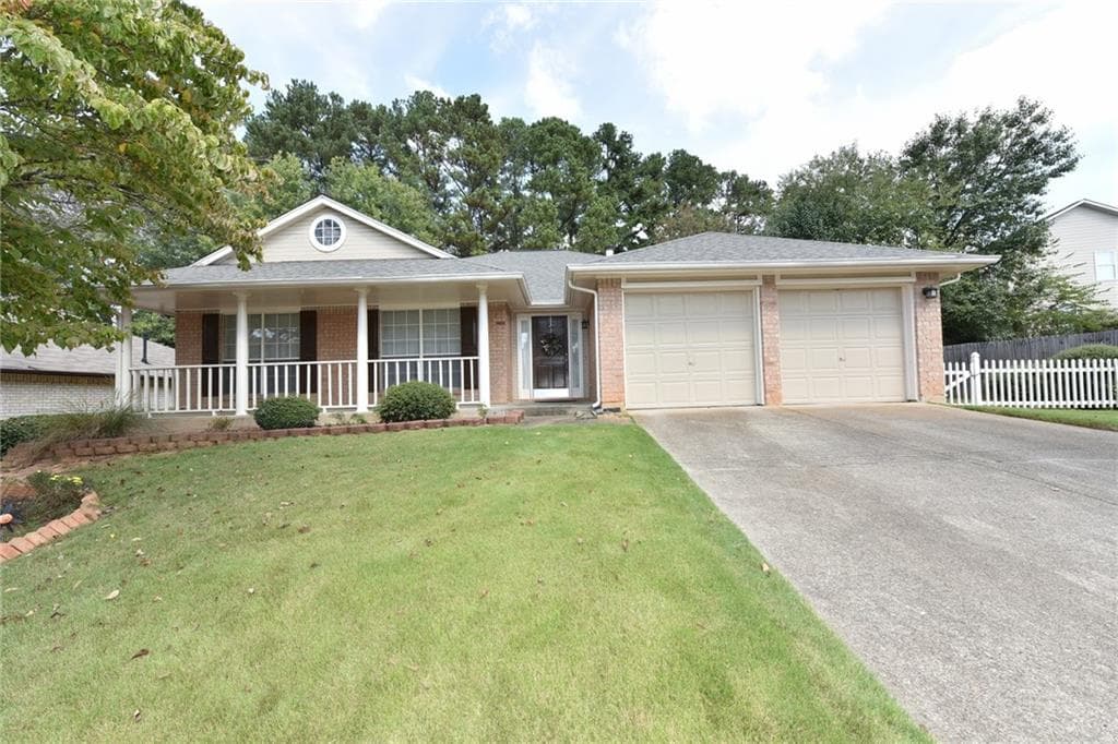 4 bedroom, 2,257 sq ft single family residence sold at 315 W Taylor's Crossing, Alpharetta, GA 30022