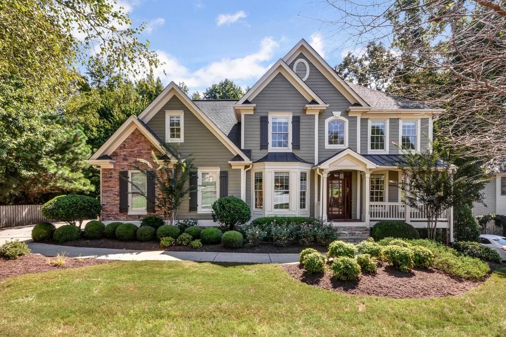 4 bedroom, 2,833 sq ft single family residence sold at 1610 Rising Mist Lane, Cumming, GA 30041