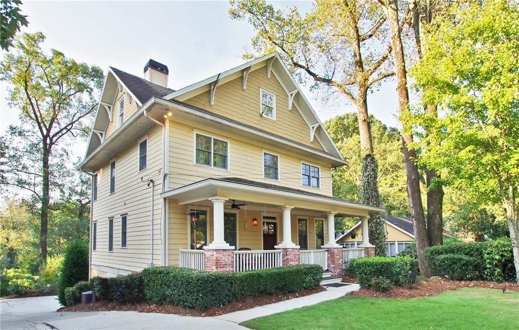4 bedroom, 2,658 sq ft single family residence sold at 1061 Glenwood Avenue, Atlanta, GA 30316