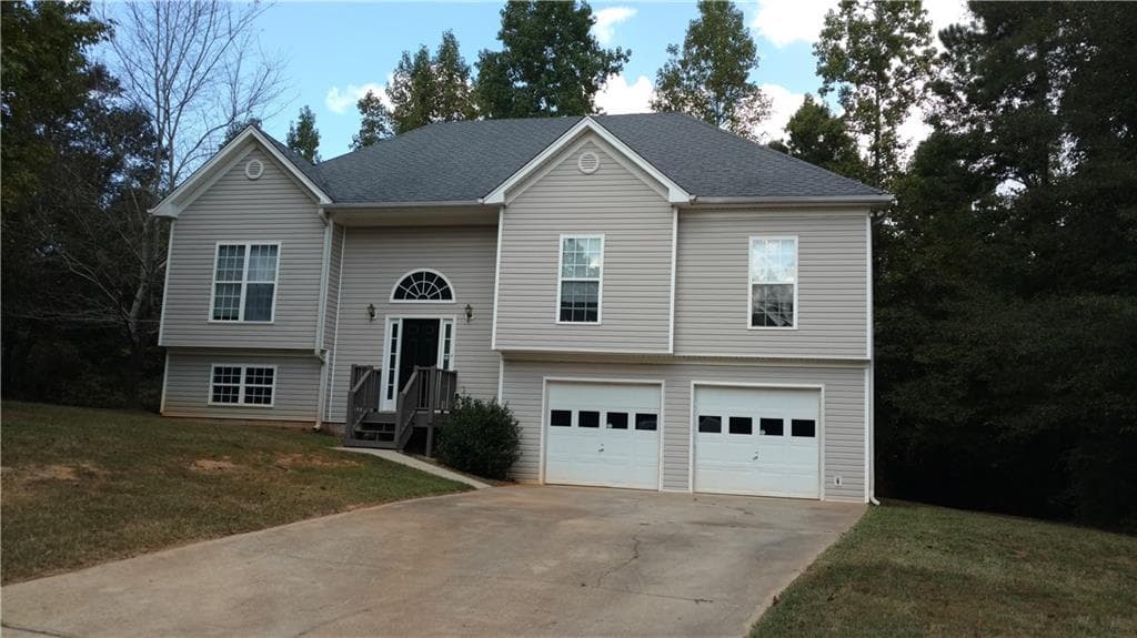 4 bedroom single family residence sold at 244 Emerald Pointe Drive, Carrollton, GA 30116