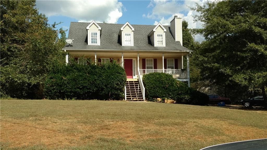 3 bedroom single family residence sold at 236 Emerald Pointe Drive, Carrollton, GA 30116