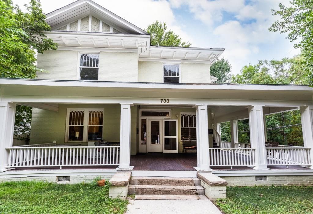 5 bedroom single family residence sold at 733 NE Argonne Avenue, Atlanta, GA 30308