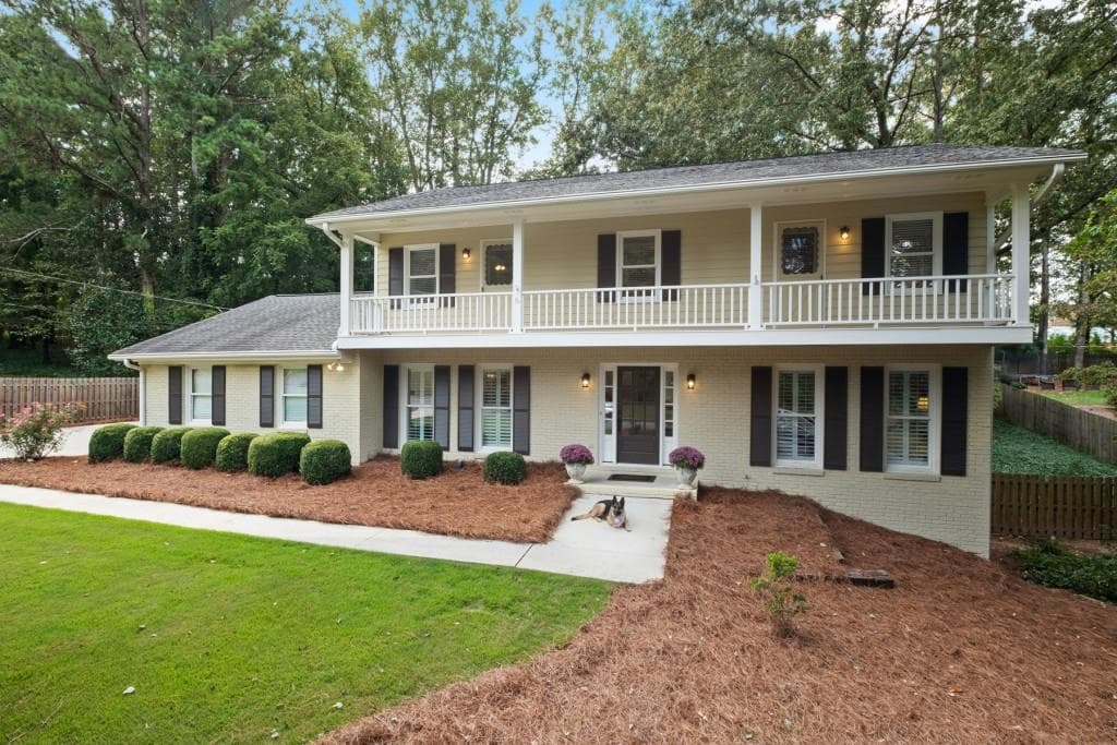 4 bedroom, 2,295 sq ft single family residence sold at 1155 Orchard Way, Roswell, GA 30075