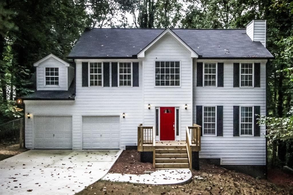 4902 Sturbridge Crescent, Roswell, GA 30075 — most recent listing photo
