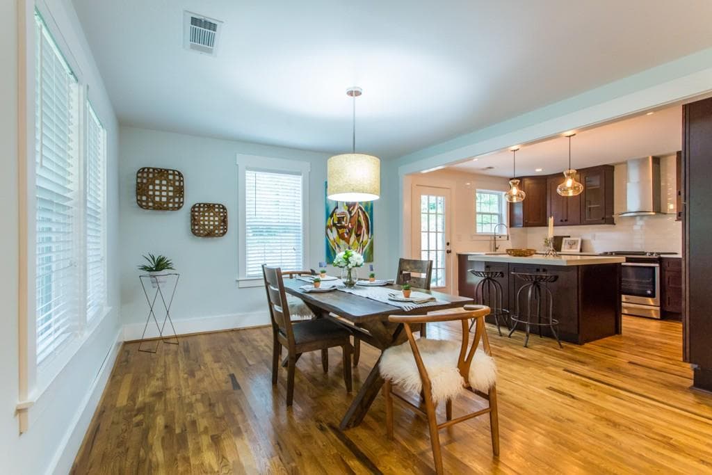 4 bedroom, 2,110 sq ft single family residence sold at 1510 Woodland Avenue, Atlanta, GA 30316