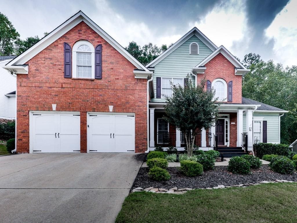 5 bedroom, 4,294 sq ft single family residence sold at 127 Highlands Drive, Woodstock, GA 30188