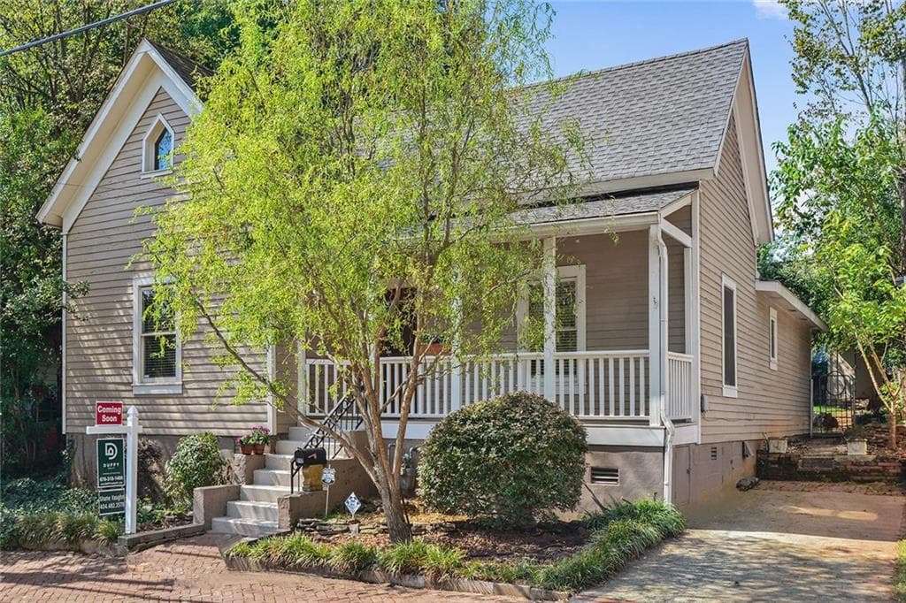 3 bedroom, 2,034 sq ft single family residence sold at 217 Berean Avenue, Atlanta, GA 30316