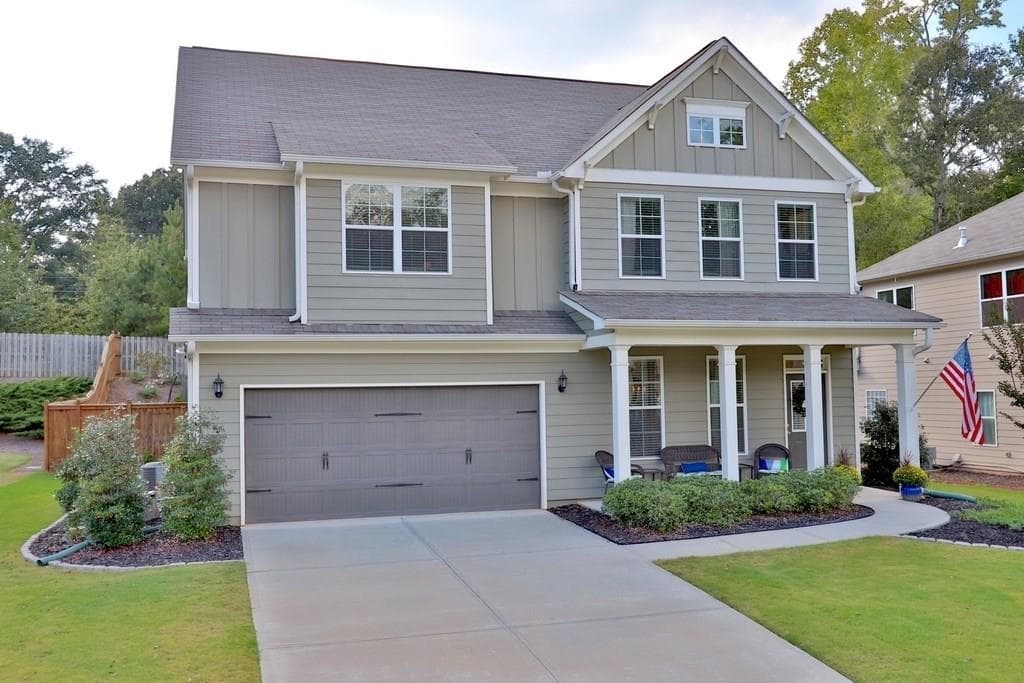 4 bedroom, 2,462 sq ft single family residence sold at 3115 BLACKBURN Drive, Cumming, GA 30040