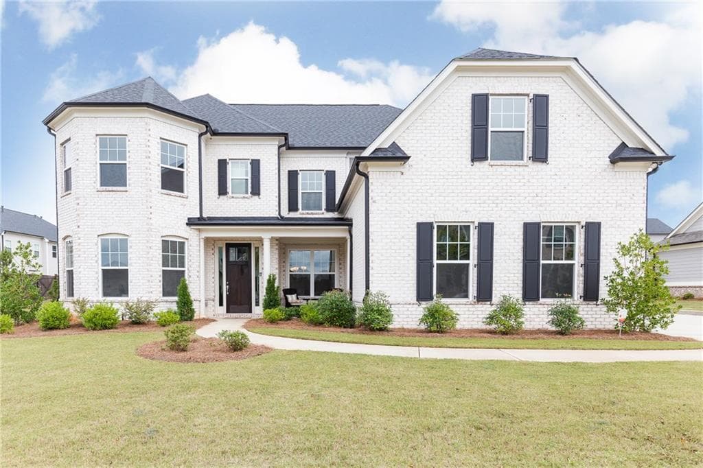 5 bedroom, 3,905 sq ft single family residence sold at 214 Leland Drive, Woodstock, GA 30188