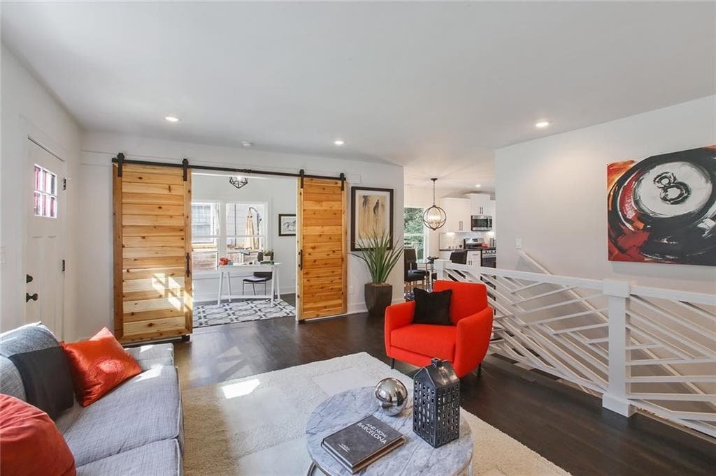 4 bedroom, 1,248 sq ft single family residence sold at 1860 S Gordon Street, Atlanta, GA 30310