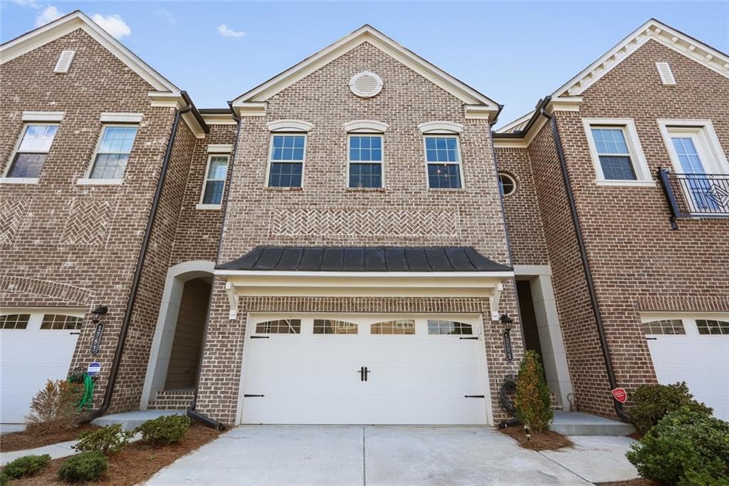 4 bedroom, 3,100 sq ft townhouse sold at 1759 Stephanie Trail, Atlanta, GA 30329