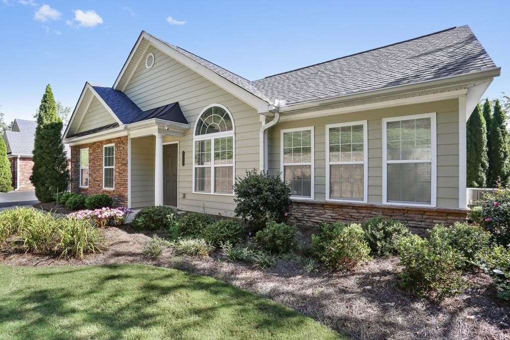 3 bedroom, 1,480 sq ft townhouse sold at 1114 Somerton Place 1114, Cumming, GA 30040