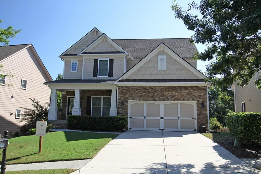 4 bedroom, 2,751 sq ft single family residence sold at 7812 Keepsake Lane, Flowery Branch, GA 30542