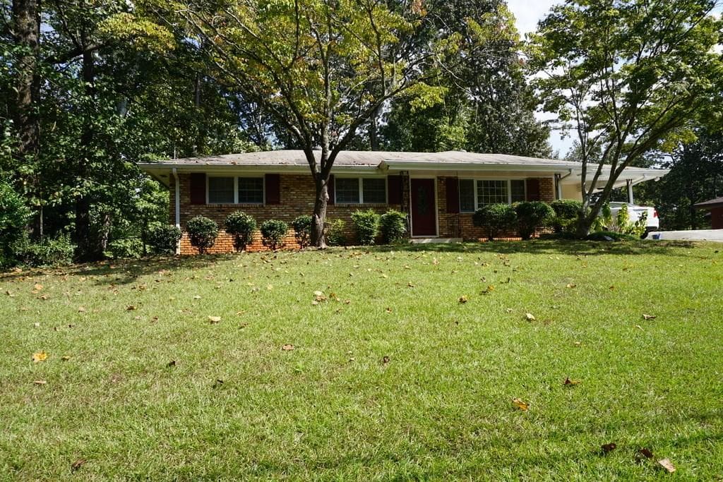 4 bedroom, 2,072 sq ft single family residence sold at 3971 Honeysuckle Drive, Smyrna, GA 30082