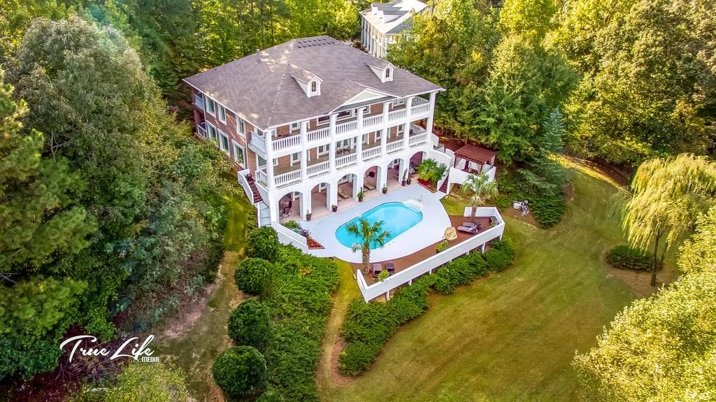 432 CREEKVIEW Lane, Atlanta, GA 30349 — most recent listing photo