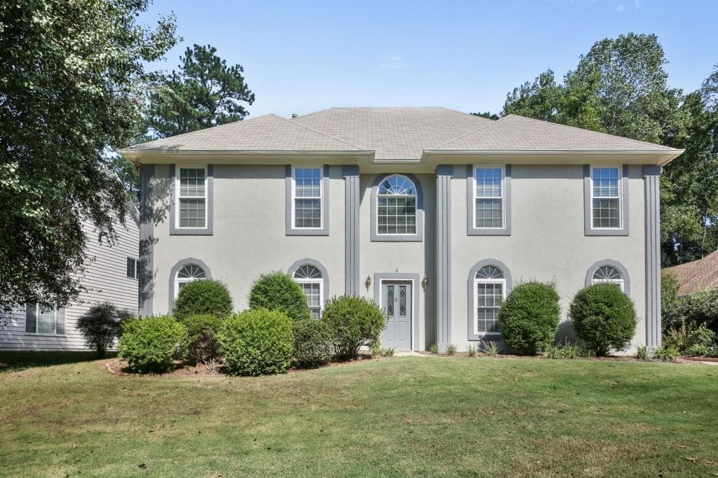 4 bedroom, 2,796 sq ft single family residence sold at 11785 Aspen Forest Drive, Alpharetta, GA 30005