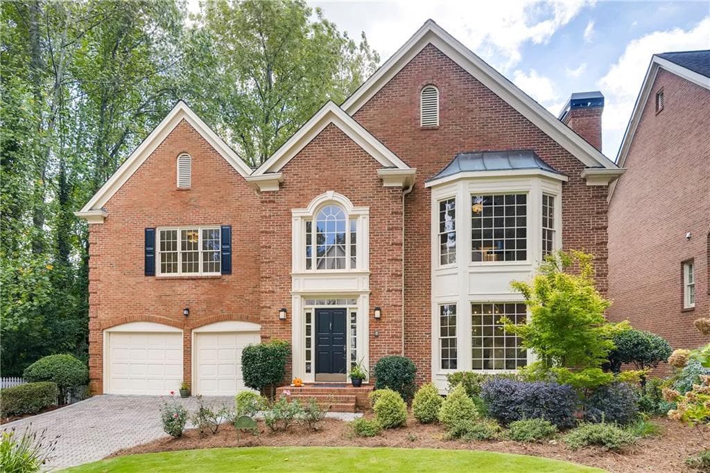 3 bedroom, 3,656 sq ft single family residence sold at 235 Grosvenor Place, Atlanta, GA 30328