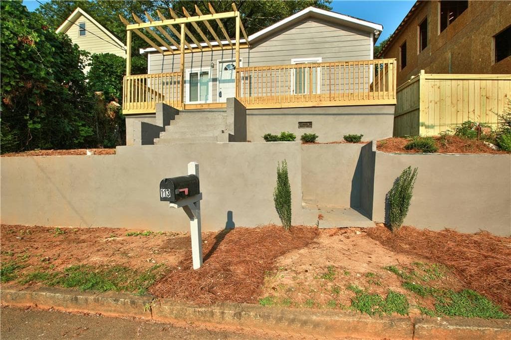 3 bedroom, 1,515 sq ft single family residence sold at 1135 Sims Street, Atlanta, GA 30310