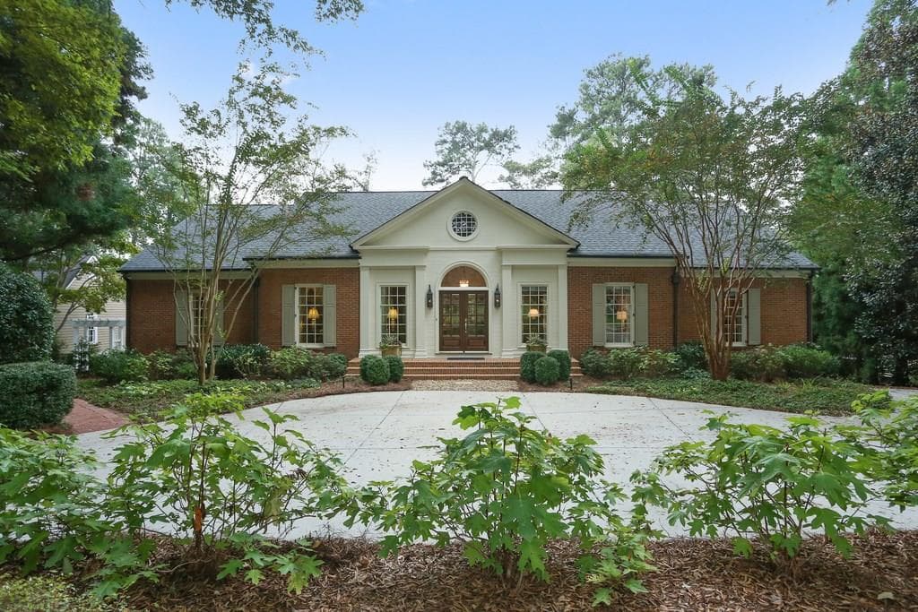 6 bedroom, 4,997 sq ft single family residence sold at 3180 LEMONS RIDGE Drive, Atlanta, GA 30339