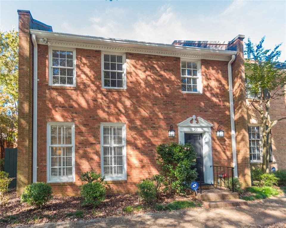3 bedroom, 2,200 sq ft condominium sold at 20 Lullwater Place, Atlanta, GA 30307