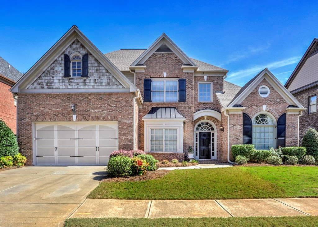 4 bedroom, 3,936 sq ft single family residence sold at 6243 Mount Vernon Oaks Drive, Atlanta, GA 30328