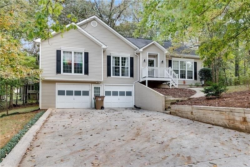 6055 Surrey Court, Cumming, GA 30028 — most recent listing photo