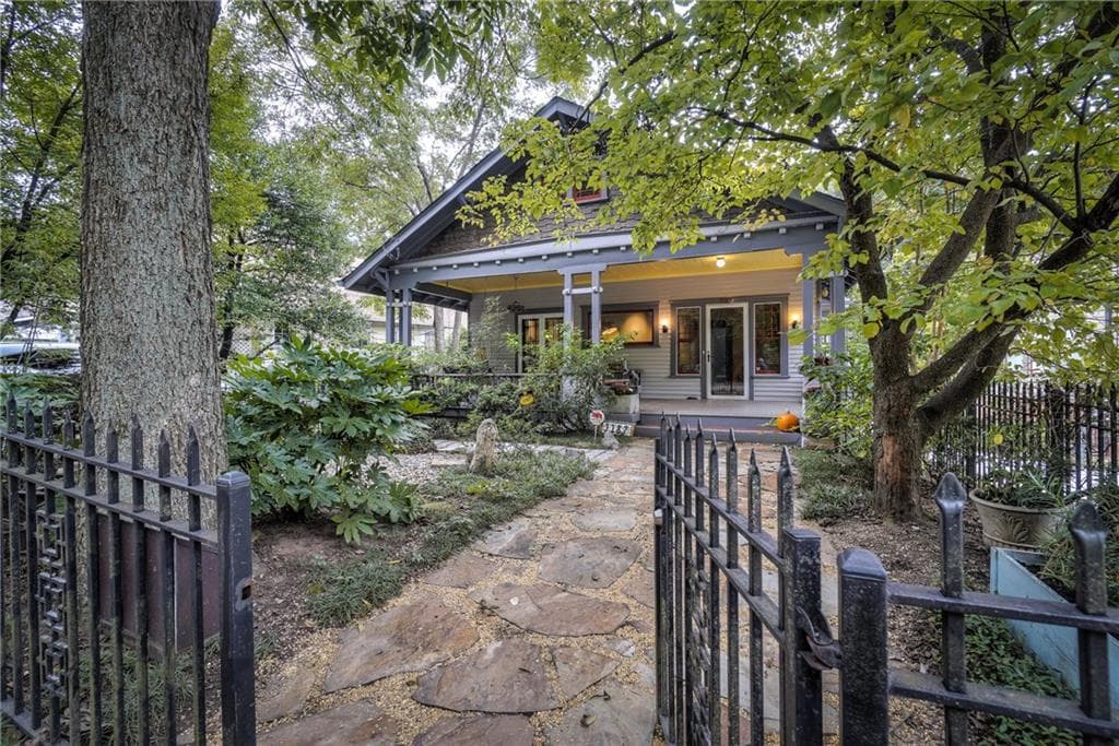 5 bedroom, 3,165 sq ft single family residence sold at 1187 Cleburne Avenue, Atlanta, GA 30307