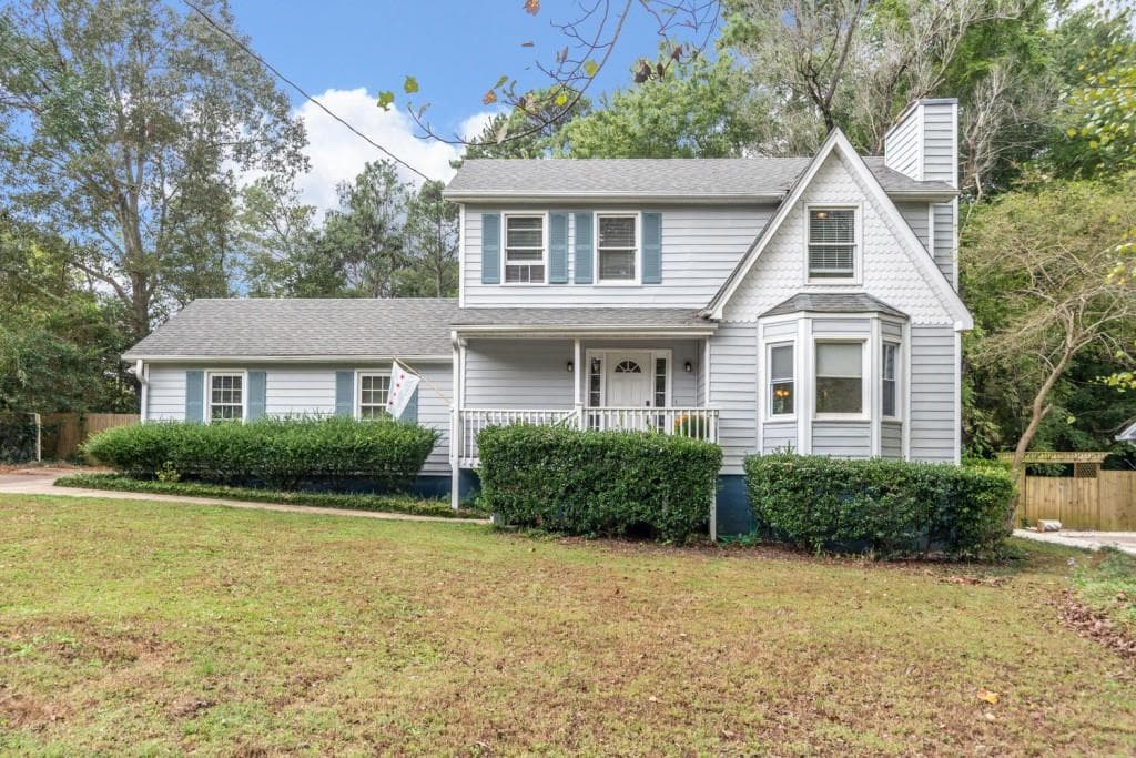 3 bedroom, 1,948 sq ft single family residence sold at 2298 Cedar Drive, Lawrenceville, GA 30043