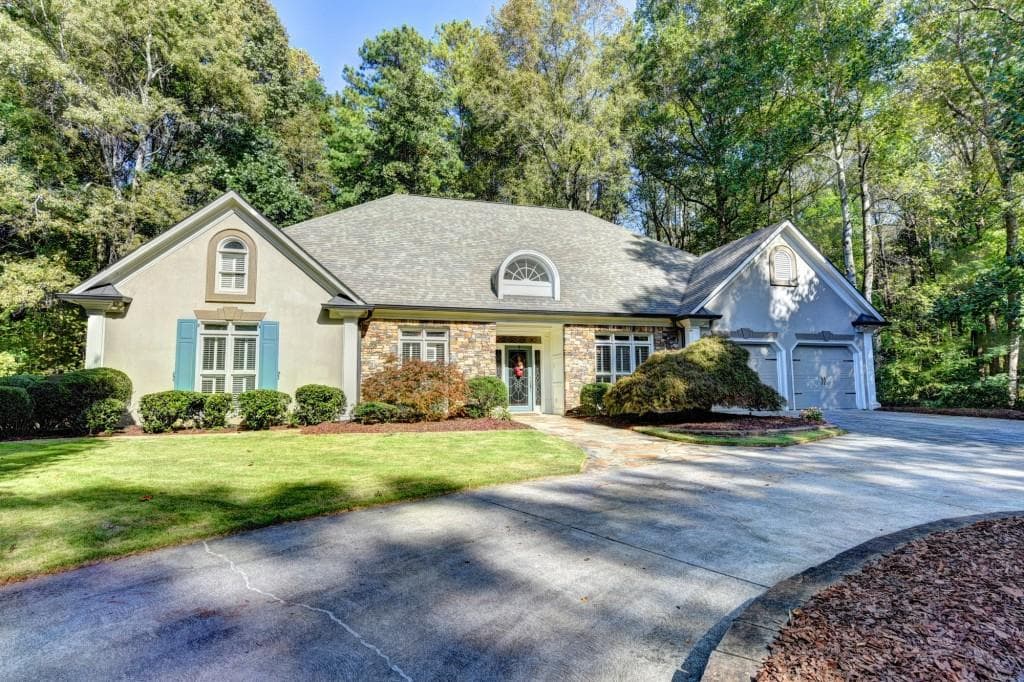 4440 Windsor Oaks Circle, Marietta, GA 30066 — most recent listing photo
