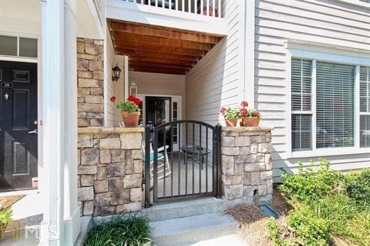 2 bedroom, 1,136 sq ft condominium sold at 2400 Cumberland Parkway 111, Atlanta, GA 30339