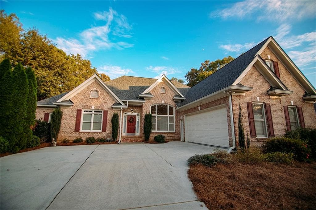 4 bedroom, 2,687 sq ft single family residence sold at 1207 Lancelot Court, Loganville, GA 30052