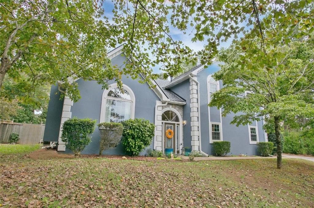 3 bedroom, 2,457 sq ft single family residence sold at 6475 Blue Creek Court, Douglasville, GA 30135