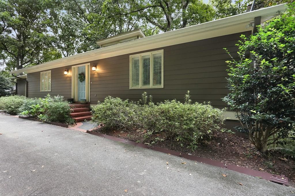 4 bedroom, 2,912 sq ft single family residence sold at 3367 COCHISE Drive, Atlanta, GA 30339