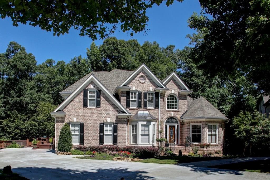 6 bedroom, 4,967 sq ft single family residence sold at 4883 REGISTRY Lane, Kennesaw, GA 30152