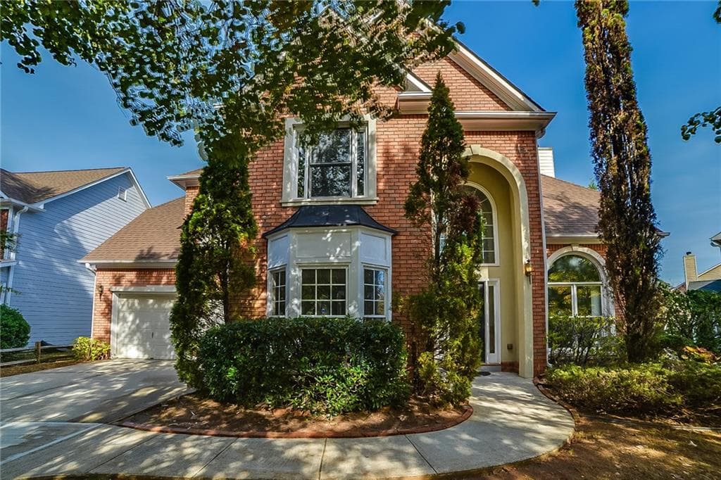 4 bedroom, 2,678 sq ft single family residence sold at 2905 Ridge Oak Drive, Suwanee, GA 30024