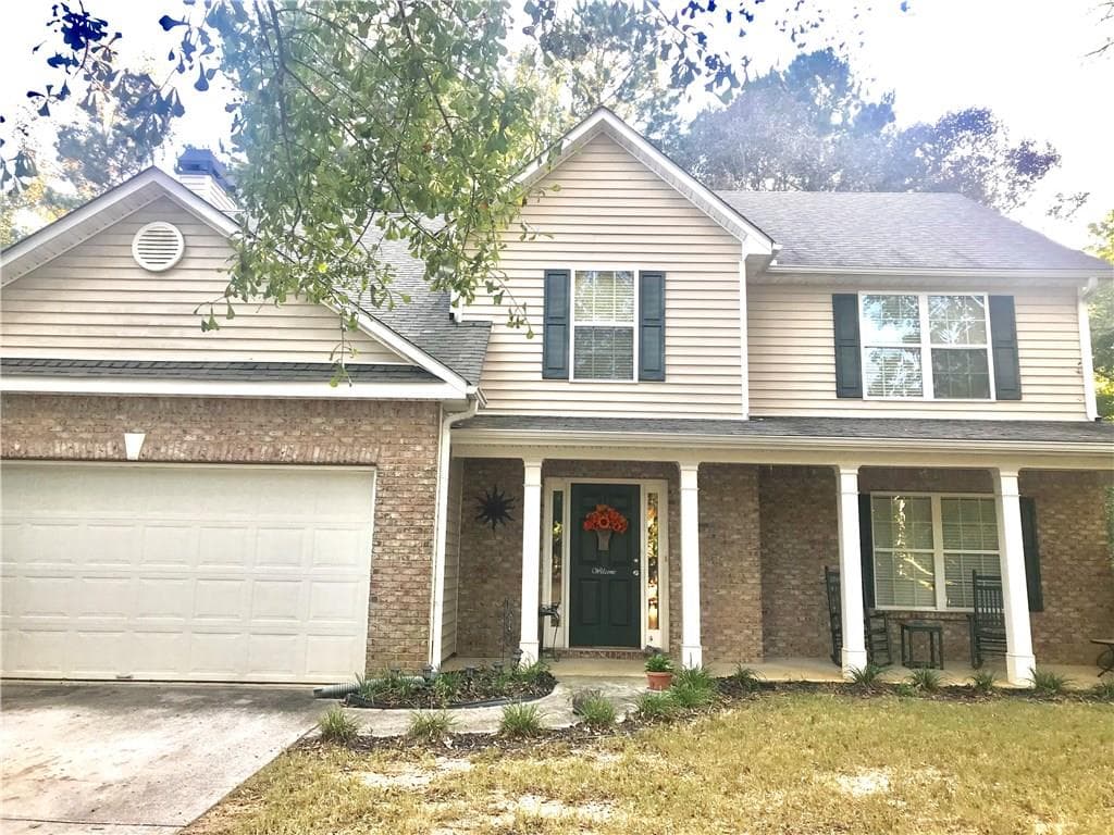 5 bedroom, 2,500 sq ft single family residence sold at 1132 Brookstone Estates Drive, Loganville, GA 30052
