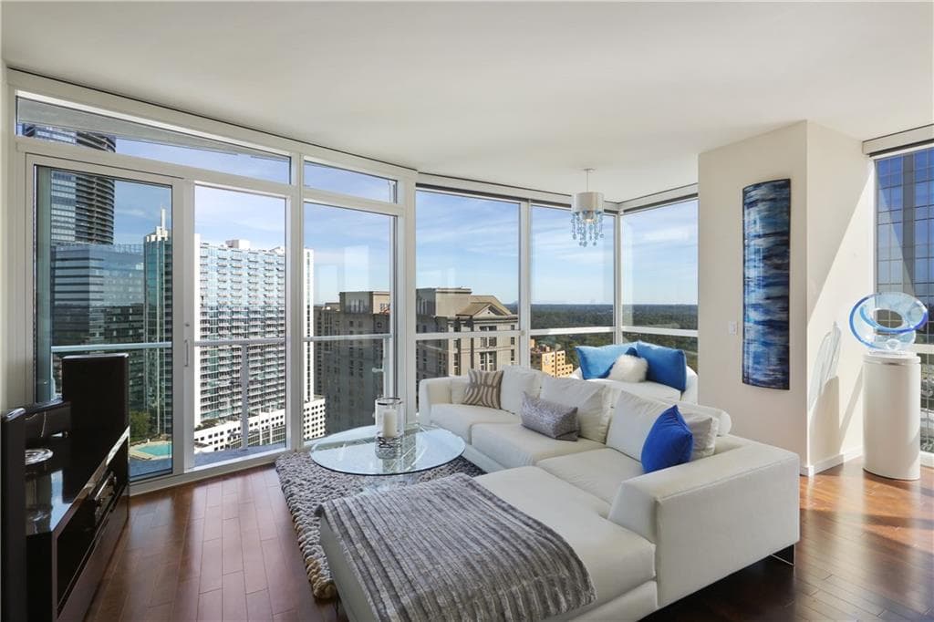1 bedroom, 930 sq ft condominium sold at 3325 Piedmont Road 2306, Atlanta, GA 30305