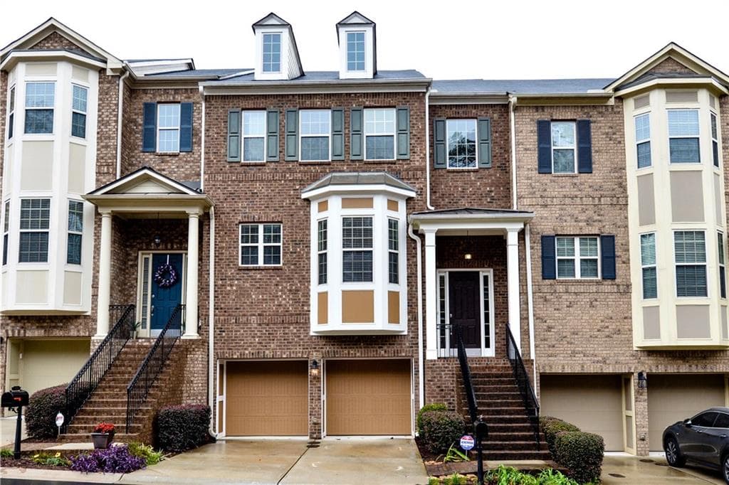 3 bedroom, 3,610 sq ft townhouse sold at 1872 Cedar Glenn Way, Atlanta, GA 30339