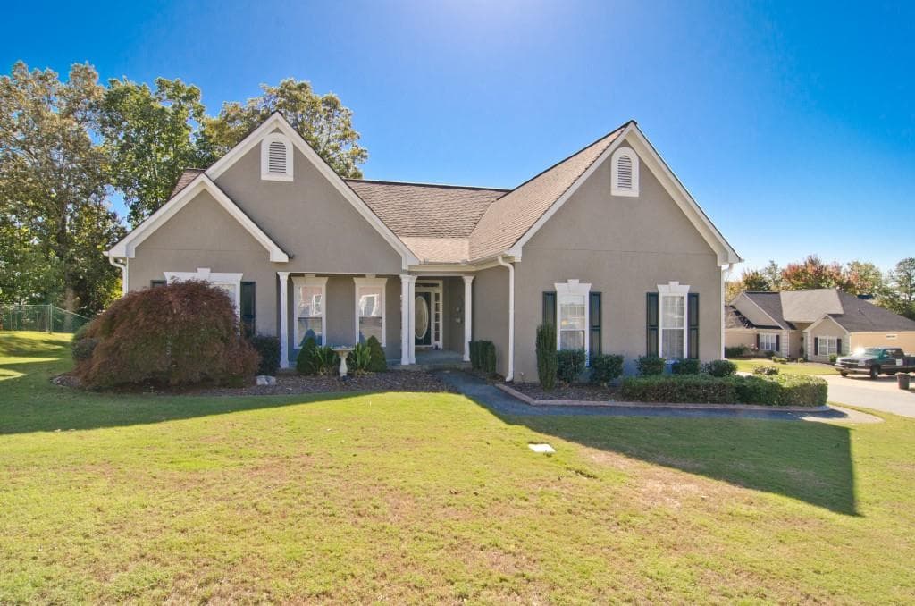 3 bedroom single family residence sold at 1406 Soaring Pointe, Marietta, GA 30062