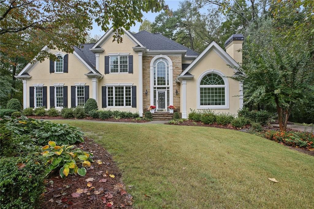 5 bedroom, 4,796 sq ft single family residence sold at 7055 Hampton Way, Cumming, GA 30040