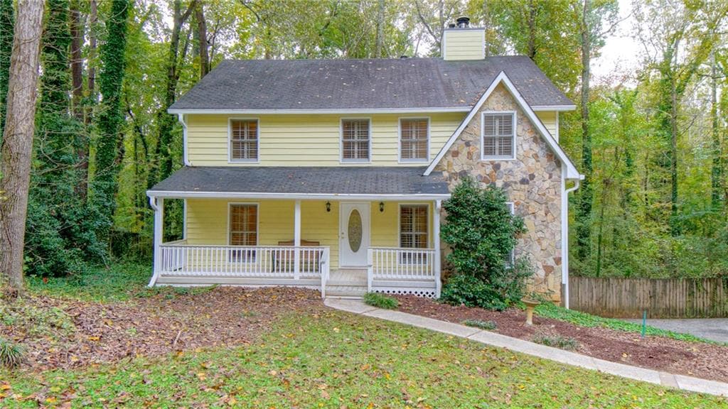 4 bedroom, 2,188 sq ft single family residence sold at 3768 Autumn Chase Court, Kennesaw, GA 30152