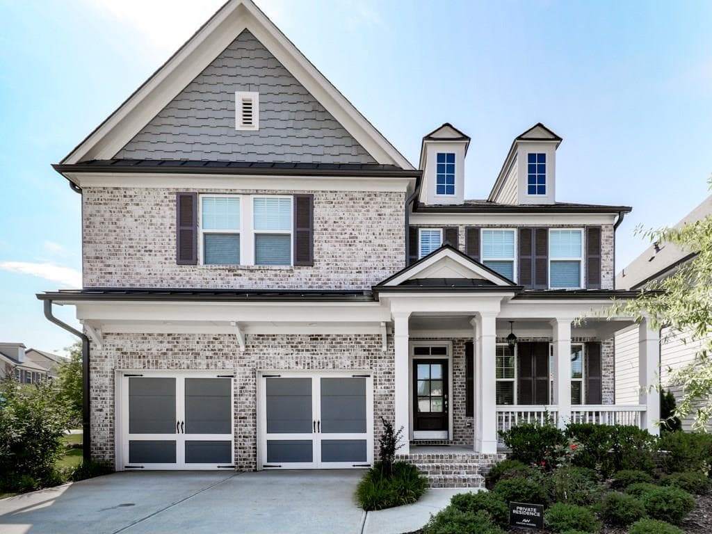 6 bedroom, 4,719 sq ft single family residence sold at 318 Lakeway Circle, Woodstock, GA 30188