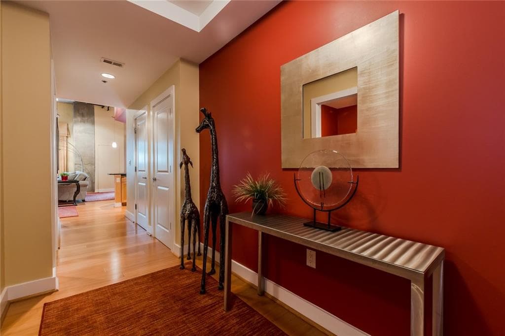 3 bedroom, 2,039 sq ft condominium sold at 285 Centennial Olympic Park Drive 501, Atlanta, GA 30313