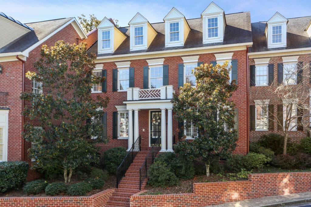 5 bedroom, 4,588 sq ft townhouse sold at 2286 Ivy Crest Lane, Atlanta, GA 30339