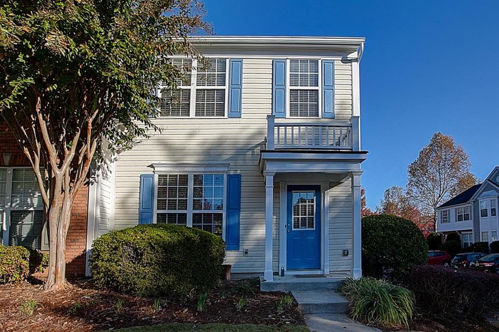3 bedroom, 1,370 sq ft townhouse sold at 13300 Morris Road 71, Alpharetta, GA 30004