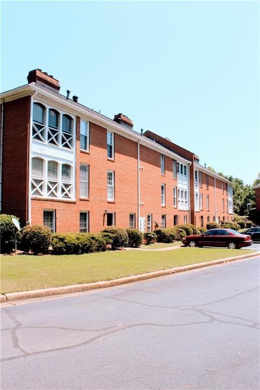 2 bedroom, 1,147 sq ft townhouse sold at 1166 Booth Road 702, Marietta, GA 30008