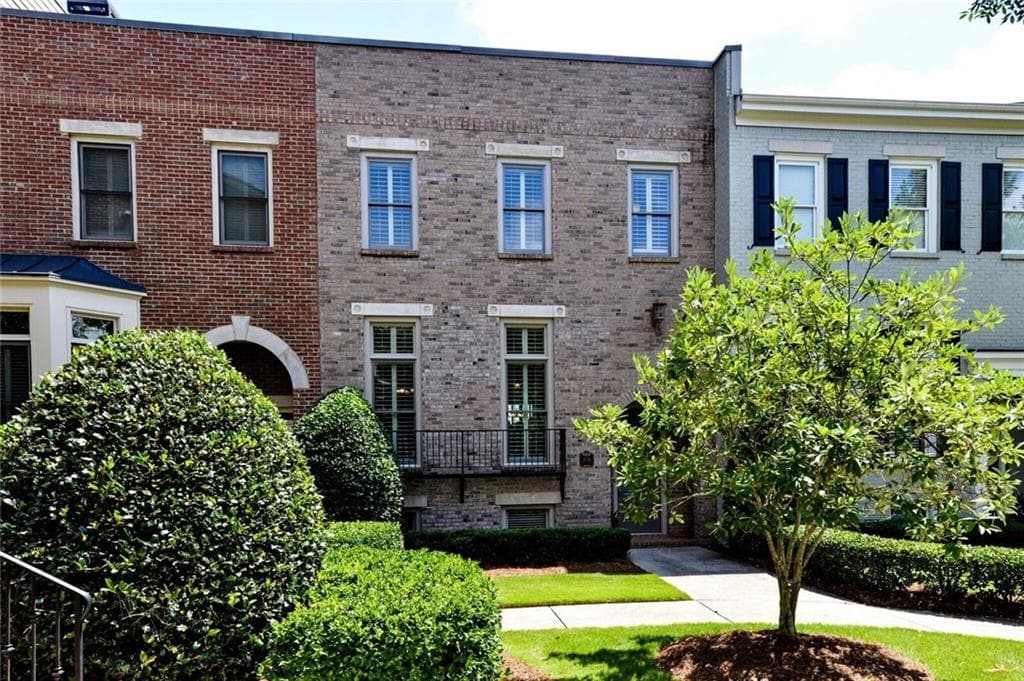 3 bedroom, 2,829 sq ft townhouse sold at 3130 Neal Court 3130, Cumming, GA 30041