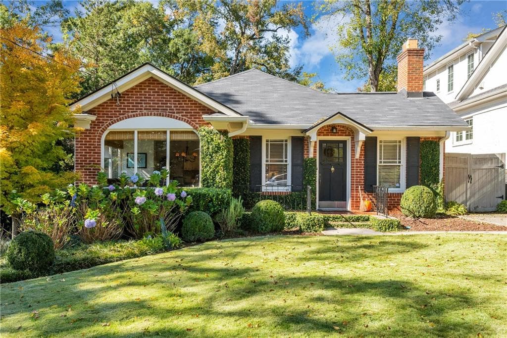 3 bedroom, 1,771 sq ft single family residence sold at 2188 Willow Avenue, Atlanta, GA 30305