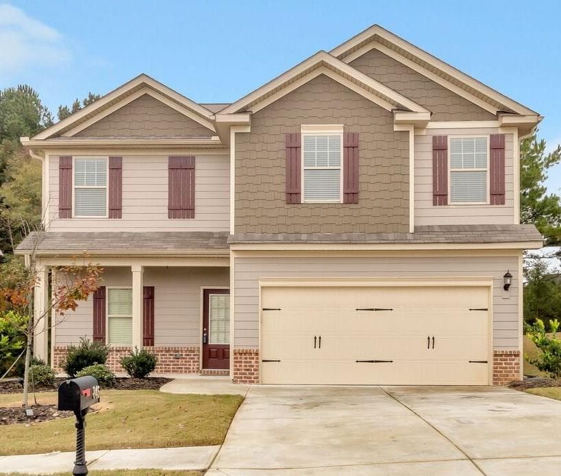 4 bedroom, 2,173 sq ft single family residence sold at 846 Donington Circle, Lawrenceville, GA 30045
