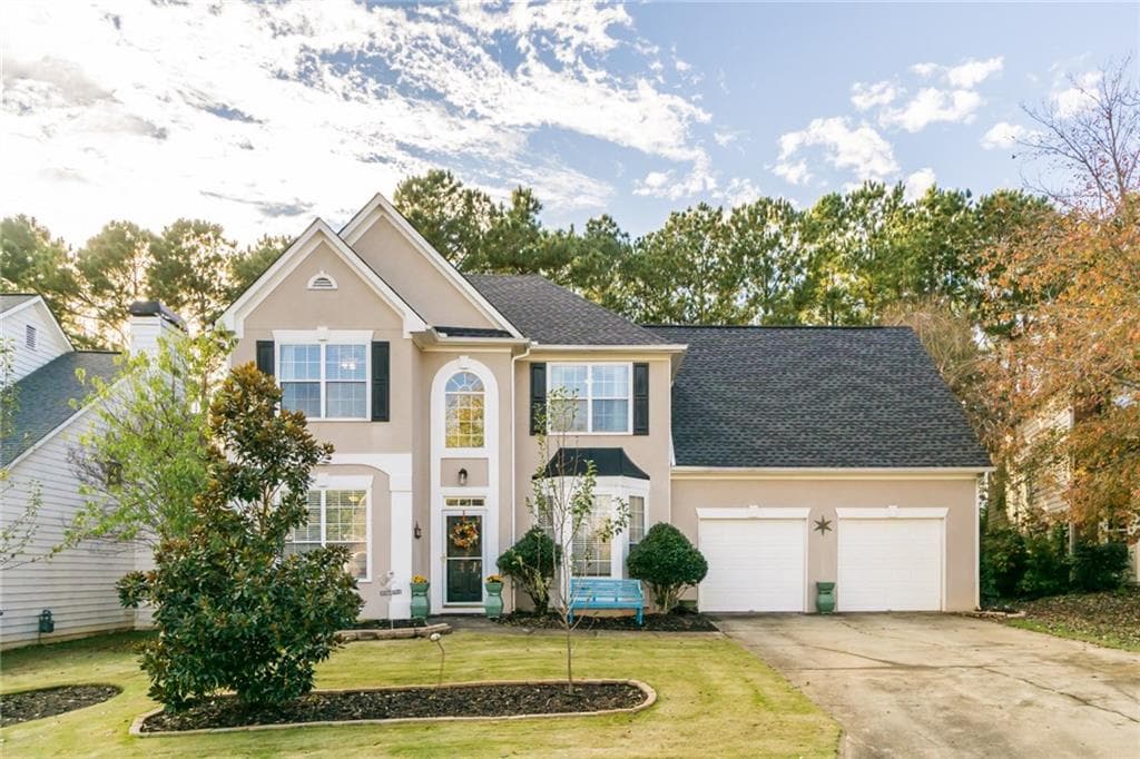 5 bedroom, 2,550 sq ft single family residence sold at 2050 Crabapple Parc Way, Roswell, GA 30076